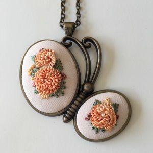 New - Beautiful Handmade Necklace / Pendant